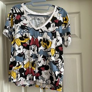 Disney Minnie & Mickey Tshirt - Size M - Like New - Never worn no tags